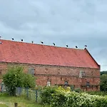 Zur Linde Dein Self Check In ホテル ミッヒェルドルフ