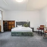 ホテル Zur Linde Dein Self Check In ミッヒェルドルフ