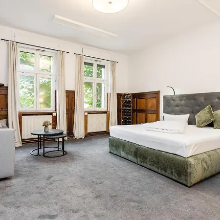 Zur Linde Dein Self Check In Hotel