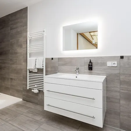 Zur Linde Dein Self Check In 4*