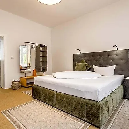Hotel Zur Linde Dein Self Check In 4*