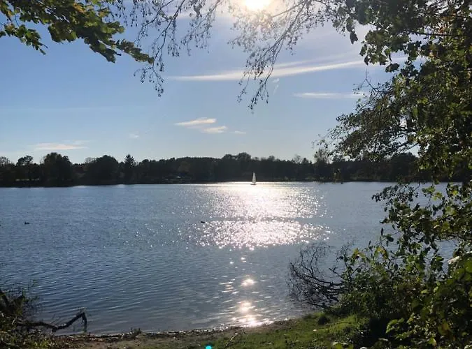 Zur Linde Dein Self Check In 酒店 4*