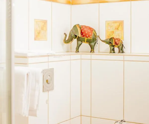 Zur Linde Dein Self Check In 4* Michendorf