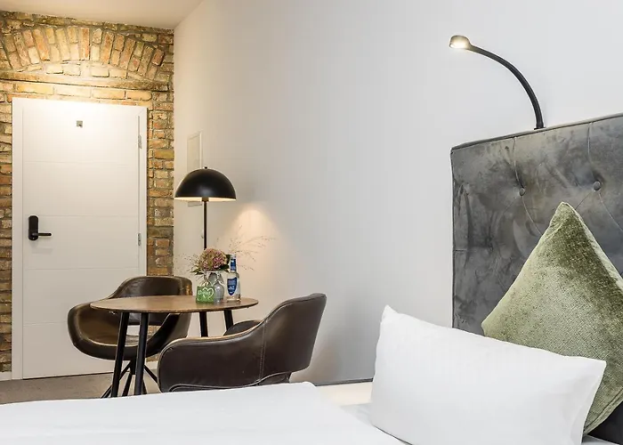 Hotel Zur Linde Dein Self Check In 4*