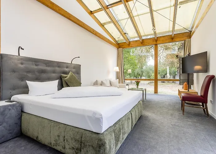 Zur Linde Dein Self Check In Hotel Michendorf