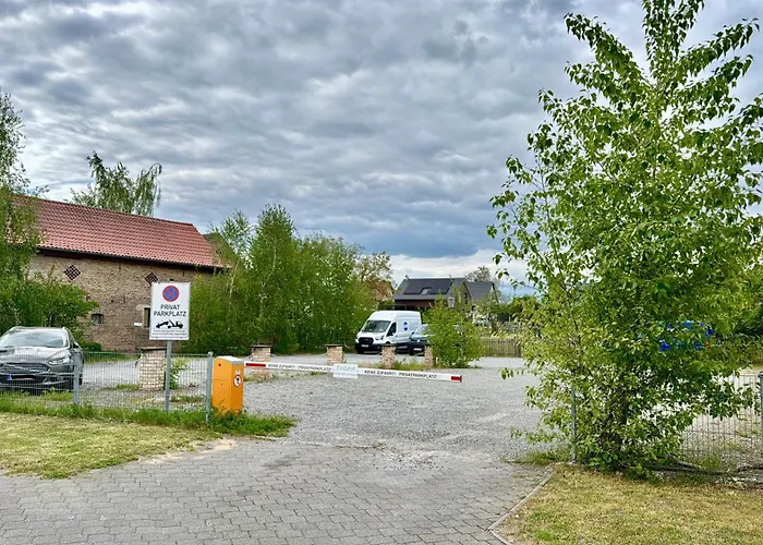 Zur Linde Dein Self Check In 酒店