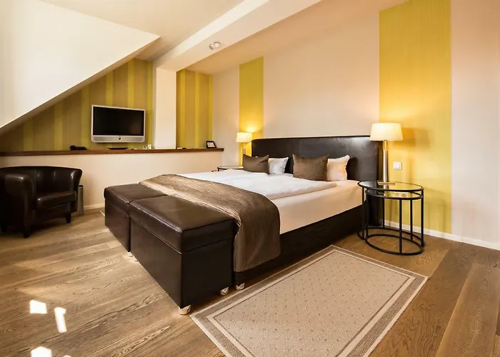 Zur Linde Dein Self Check In Hotel